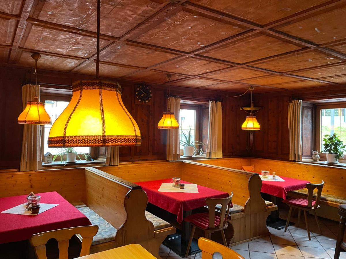 Gasthof Goldener Adler Scharnitz Exterior foto